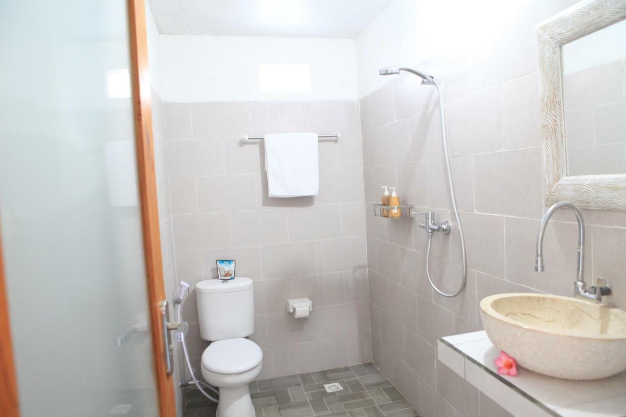 Dayuh House Hotel Batumadeg Buitenkant foto